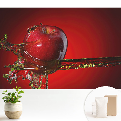 Fototapeta flizelinowa do salonu Dynamiczne czerwone jabłko w rozprysku płynu