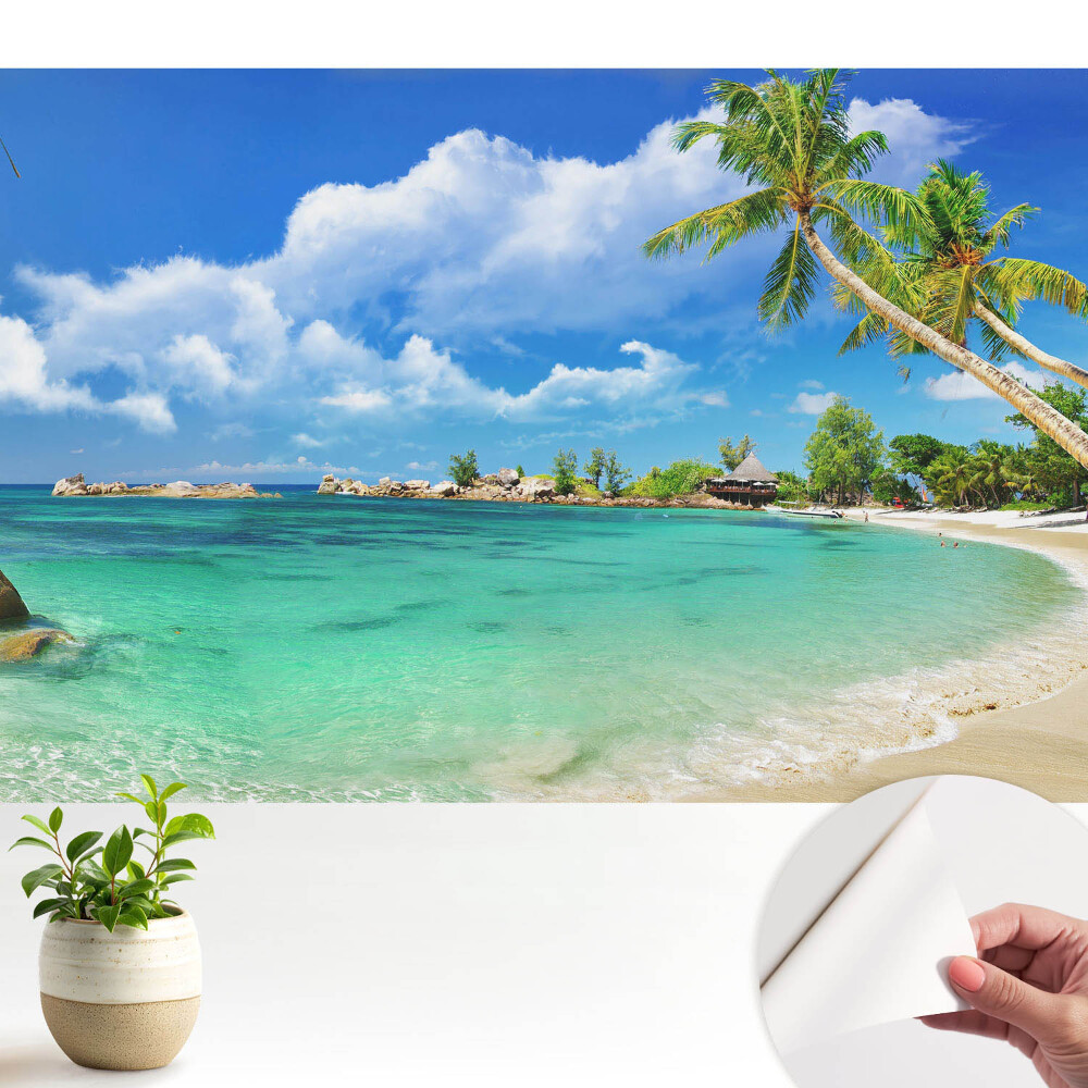 Fototapeta samoprzylepna do salonu Egzotyczna plaża palmy zieleń