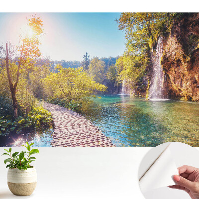 Tapeta fotograficzna samoprzylepna Spokojna sceneria jeziora i wodospadu