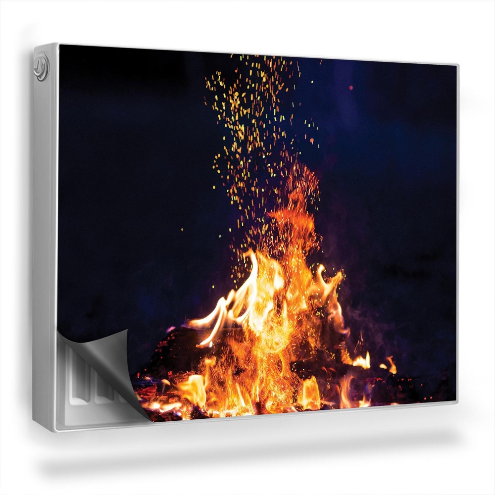 Mata magnesowa na kaloryfer Płonące iskrzące się ognisko w lesie