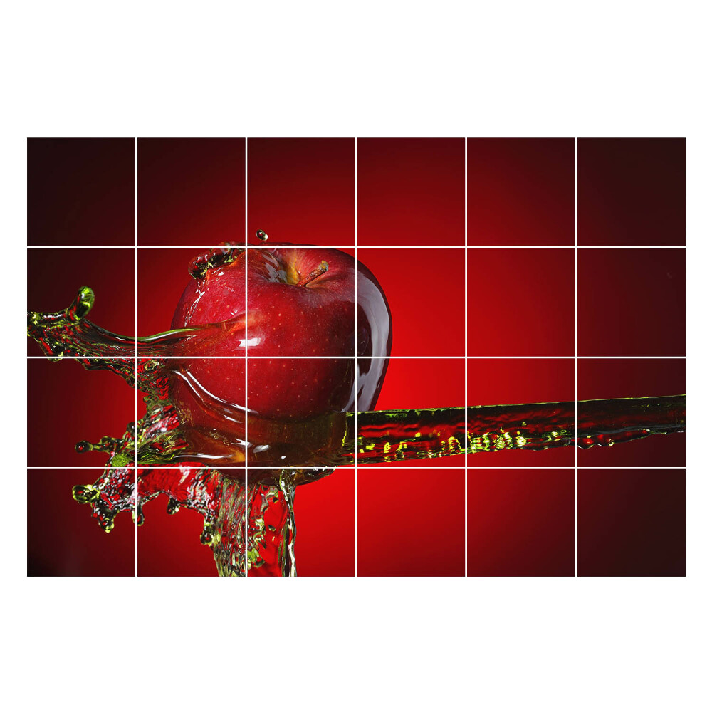 Naklejki na kafelki Jabłko w wodnej akcji