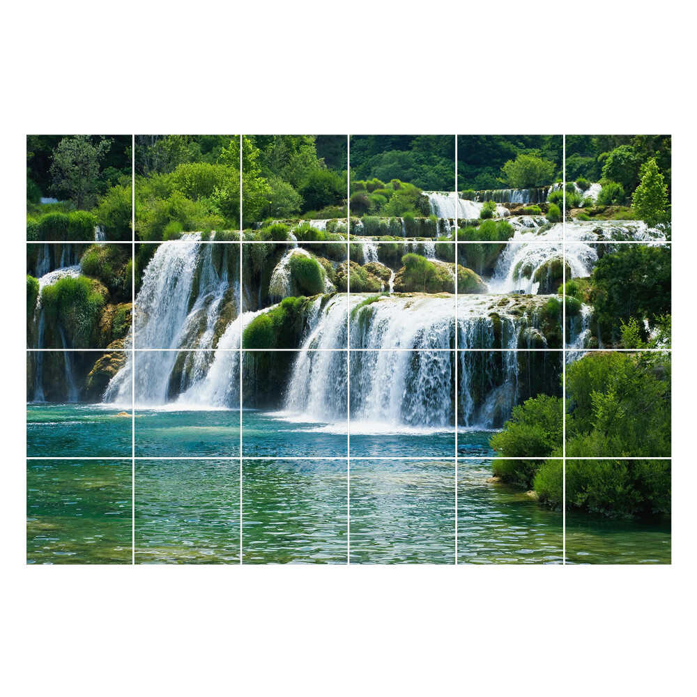 Nalepki na kafelki Wodospady w zielonym otoczeniu