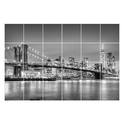 Naklejki na kafelki Most nad miastem w nocy