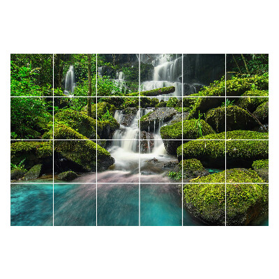 Nalepki na kafelki Wodospad w zielonym lesie