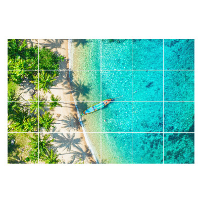 Naklejki na kafelki Tropikalna plaża z łodzią