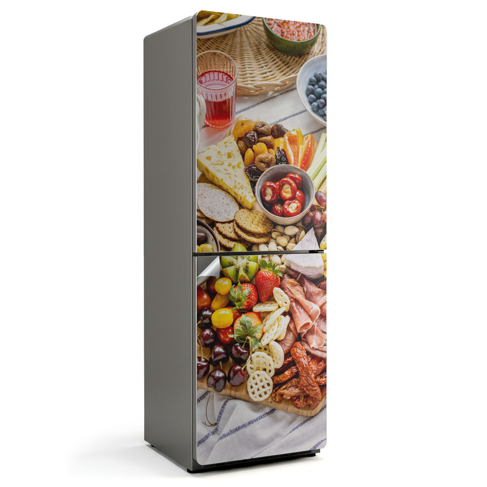 Naklejka tapeta na lodówkę Deska z przekąskami