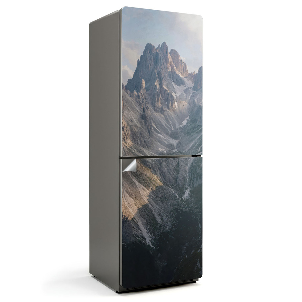 Naklejka tapeta na lodówkę Górski krajobraz z doliną