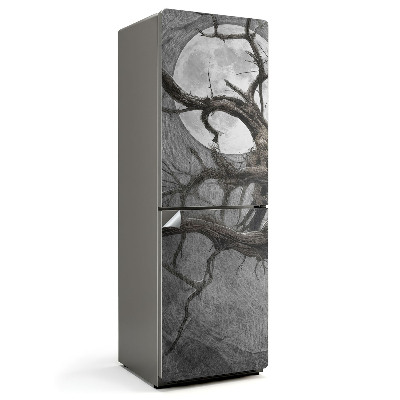 Okleina na lodówkę Stare skręcone drzewo z księżycem