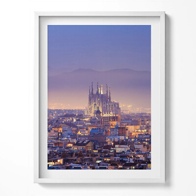 Obraz w ramce Widok na Barcelonę i Sagrada w nocy