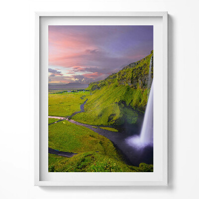 Obraz w ramce Pejzaż pół i wodospadu