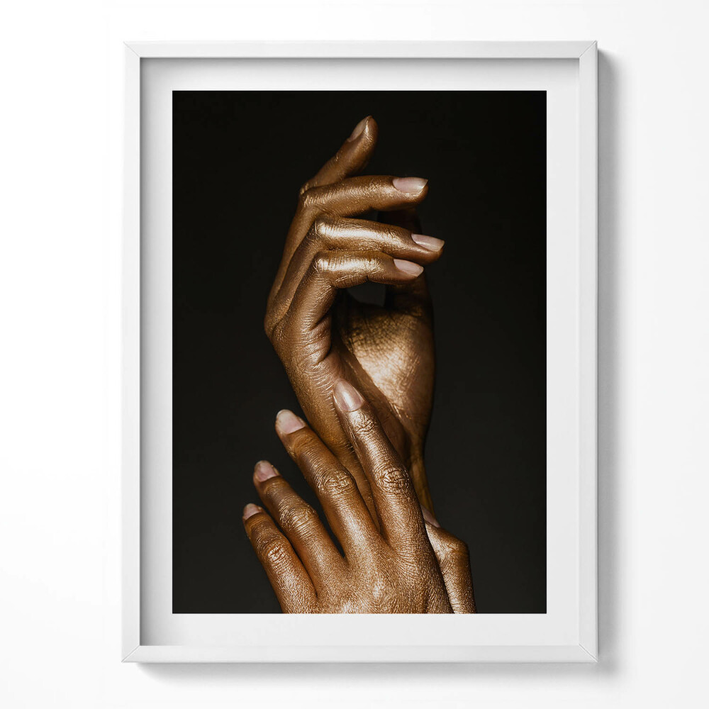 Obraz w ramce Złote dłonie kobiety