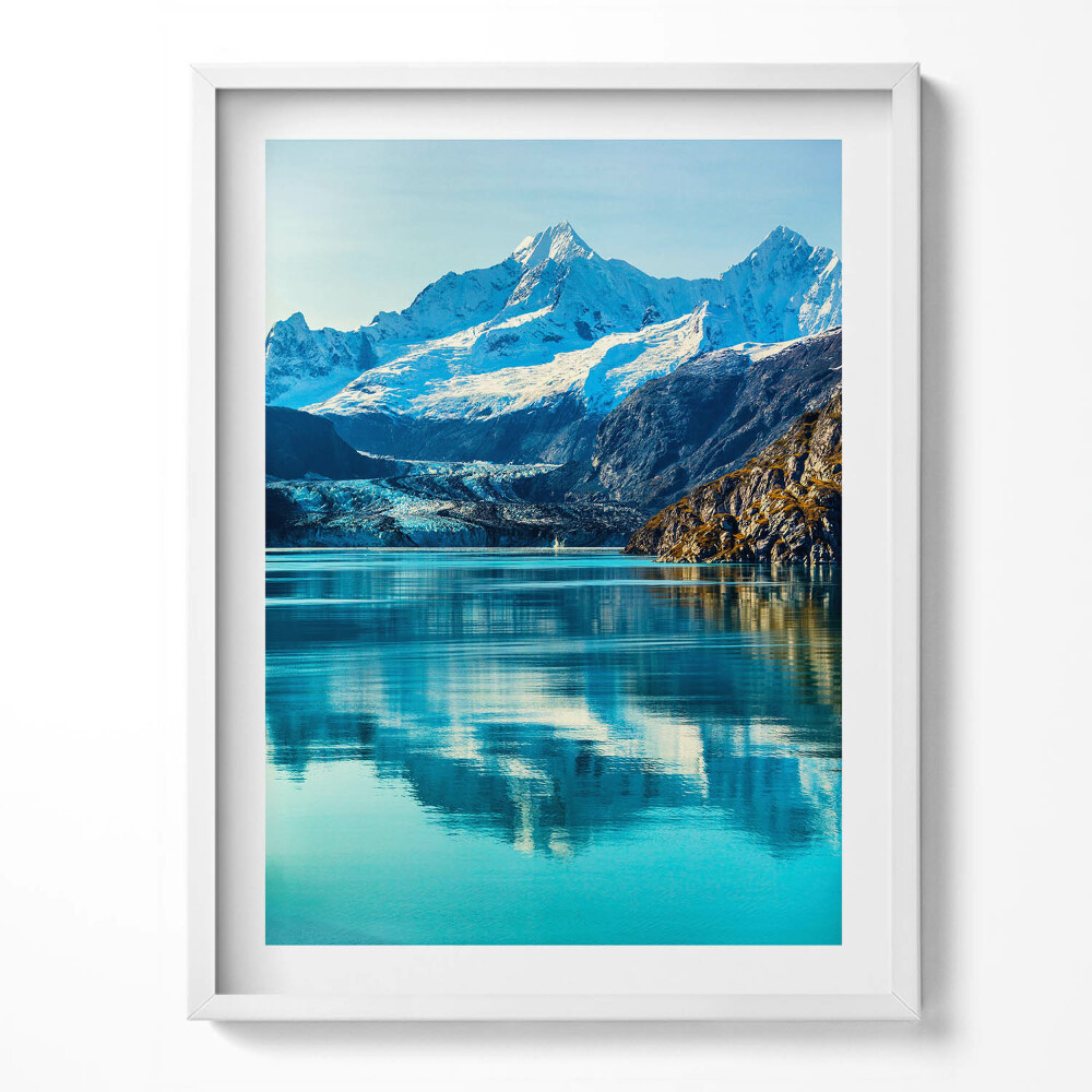 Obraz w ramce Piękny pejzaż górskiego jeziora