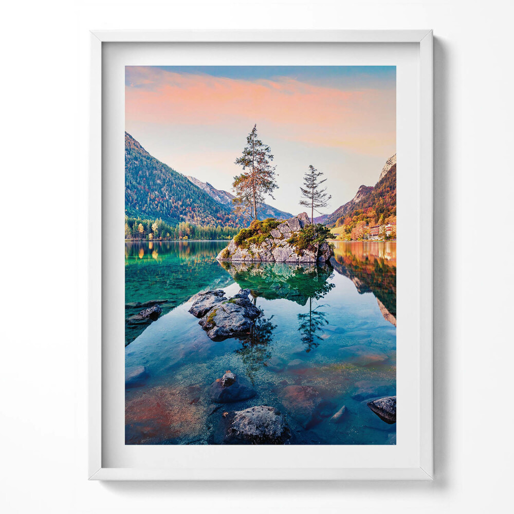 Obraz w ramce Piękny górski pejaż jeziora