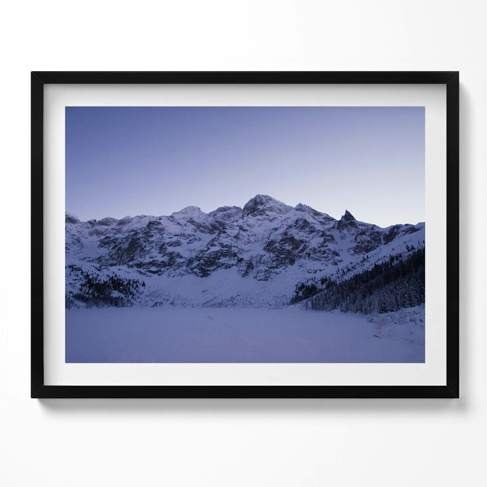 Obraz z ramką Pejzaż ośnieżonych gór