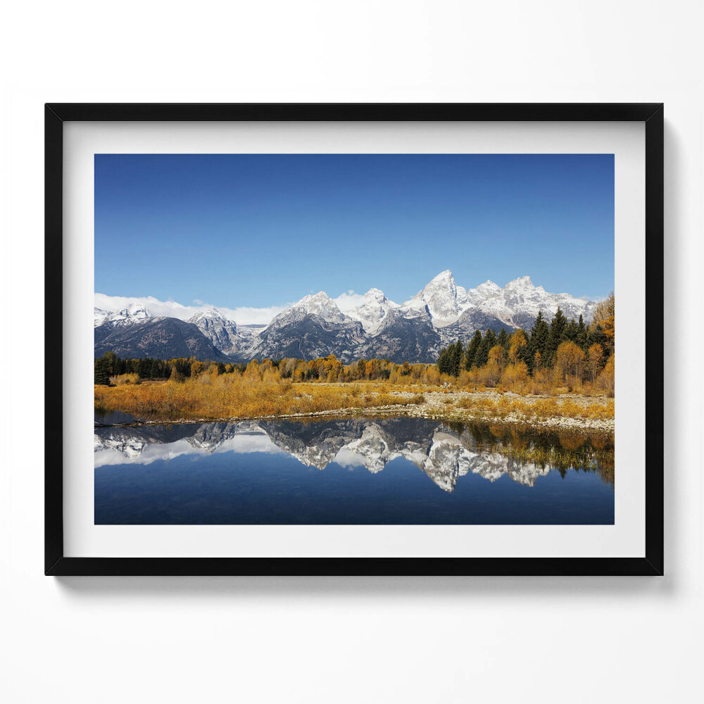 Obraz z ramką Góry jezioro i jesienne drzewa