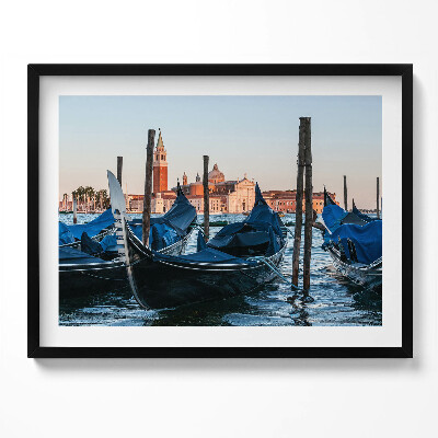 Obraz z ramką Weneckie gondole na wodzie Włochy