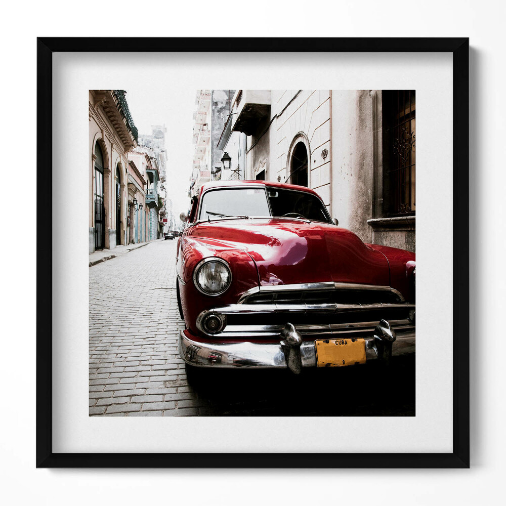 Obraz w drewnianej ramce Stary czerwony samochód