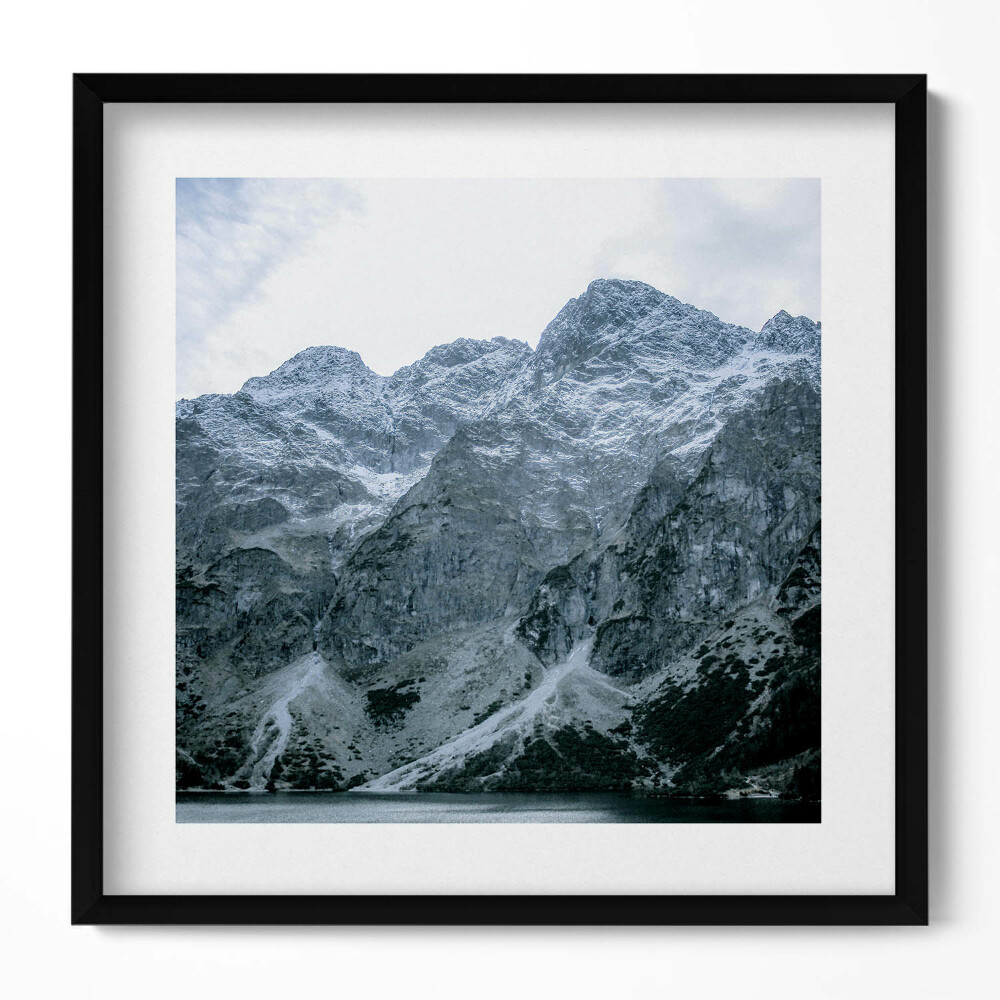 Obraz w drewnianej ramce Morskie Oko zimą Tatry