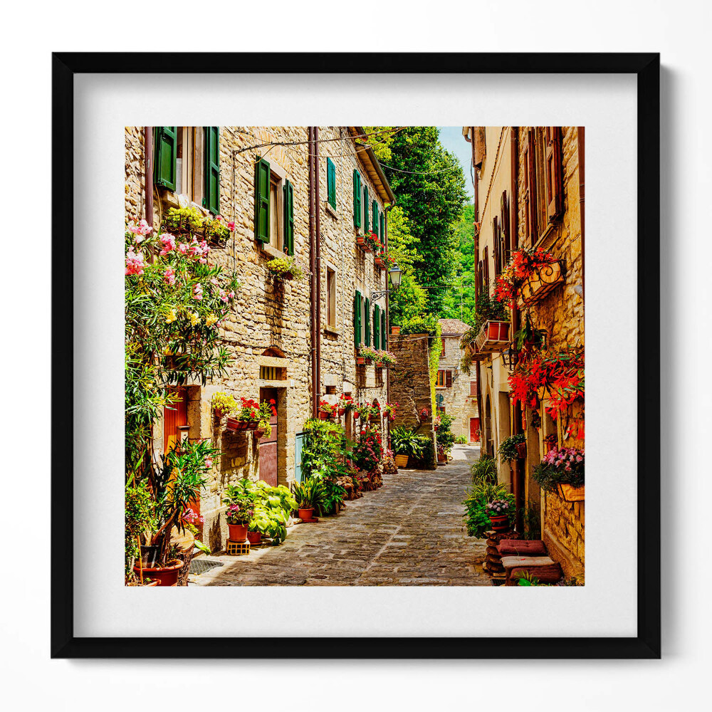 Obraz w drewnianej ramce Malownicza uliczka miasta