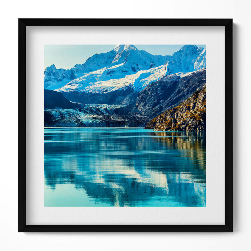 Obraz w drewnianej ramce Piękny pejzaż górskiego jeziora