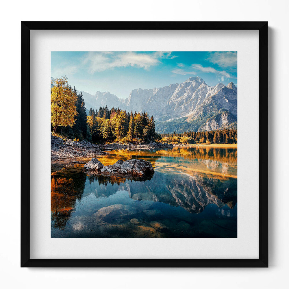 Obraz w drewnianej ramce Piękny górski pejzaż z jeziorem