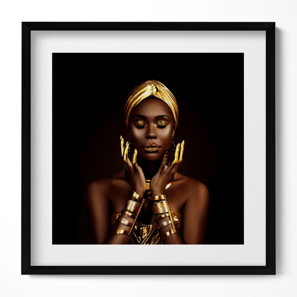 Obraz w drewnianej ramce Portret afrykańskiej kobiety w złocie