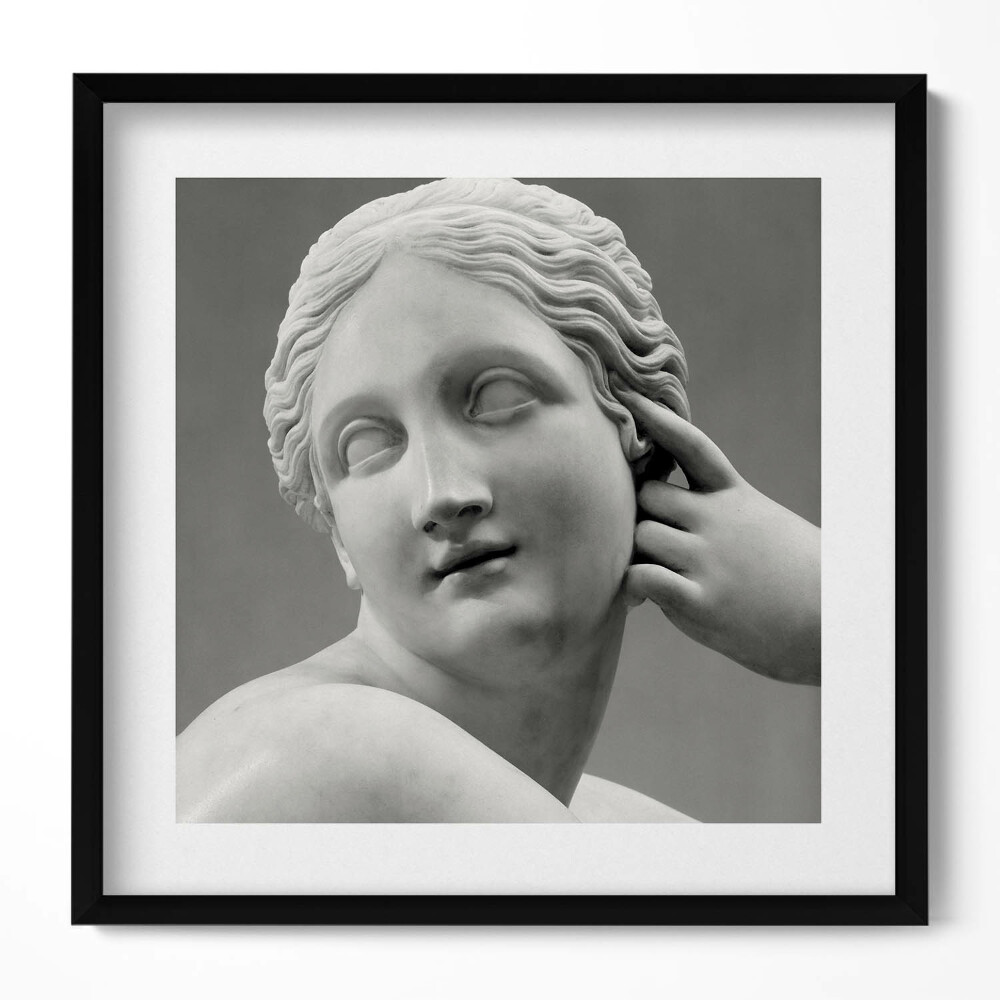 Obraz w drewnianej ramce Posąg starożytnej kobiety