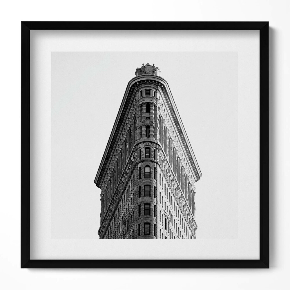 Obraz w drewnianej ramce Symetryczny budynek