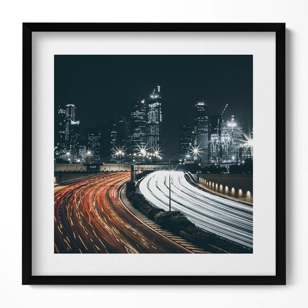 Obraz w drewnianej ramce Ruchliwe ulice miasta nocą