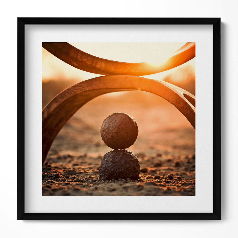 Obraz w drewnianej ramce Dwie kamienne kule na plaży ZEN
