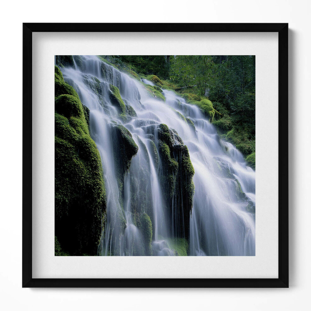 Obraz w drewnianej ramce Wielki wodospad w dżungli