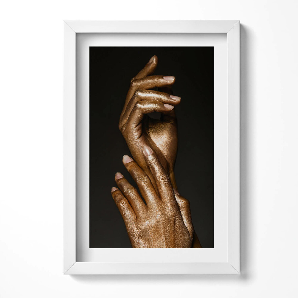 Obraz w ramie Złote dłonie kobiety