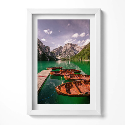 Obraz w ramie Drewniane łódki na jeziorze w górach
