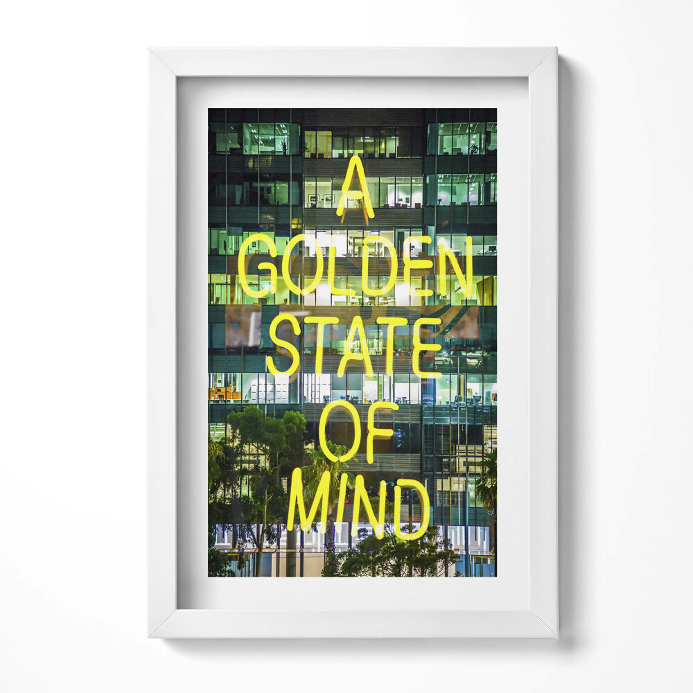 Obraz w ramie Zółte neony na budynku