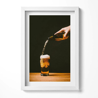 Obraz w ramie Nalewanie piwa do kufla