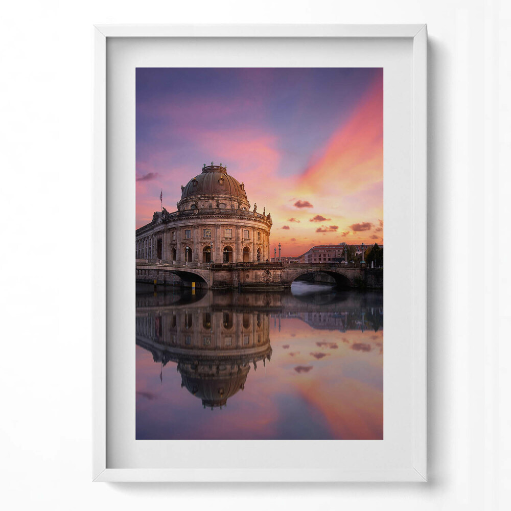 Obraz pionowy Widok na miasto wieczorem