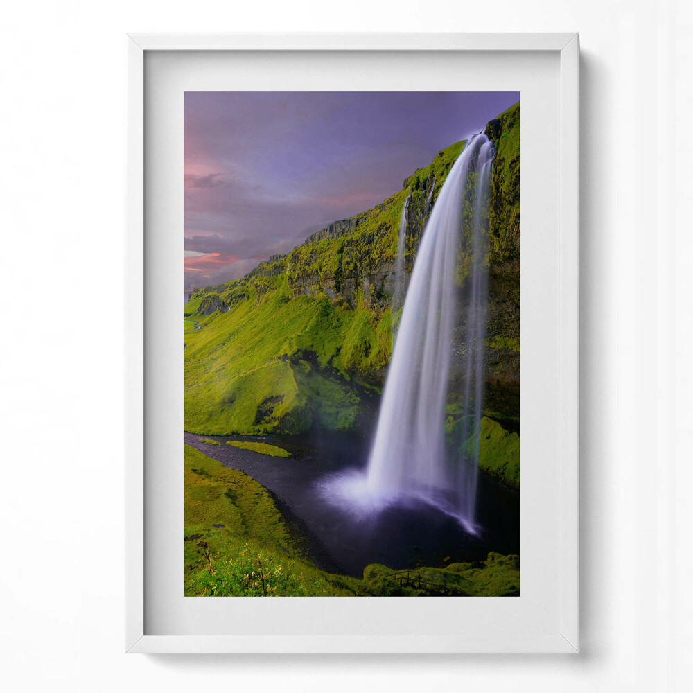 Obraz pionowy Pejzaż pół i wodospadu