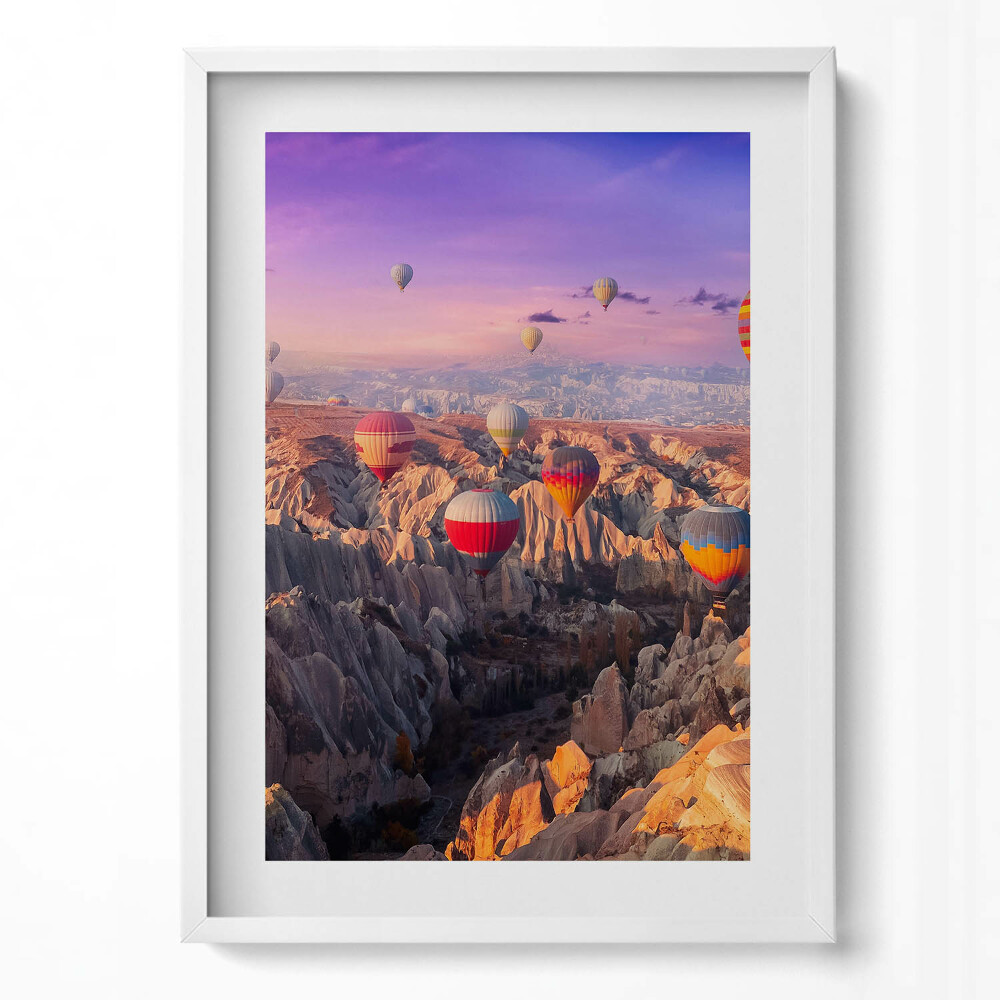 Obraz pionowy Balony lecące nad kanionem