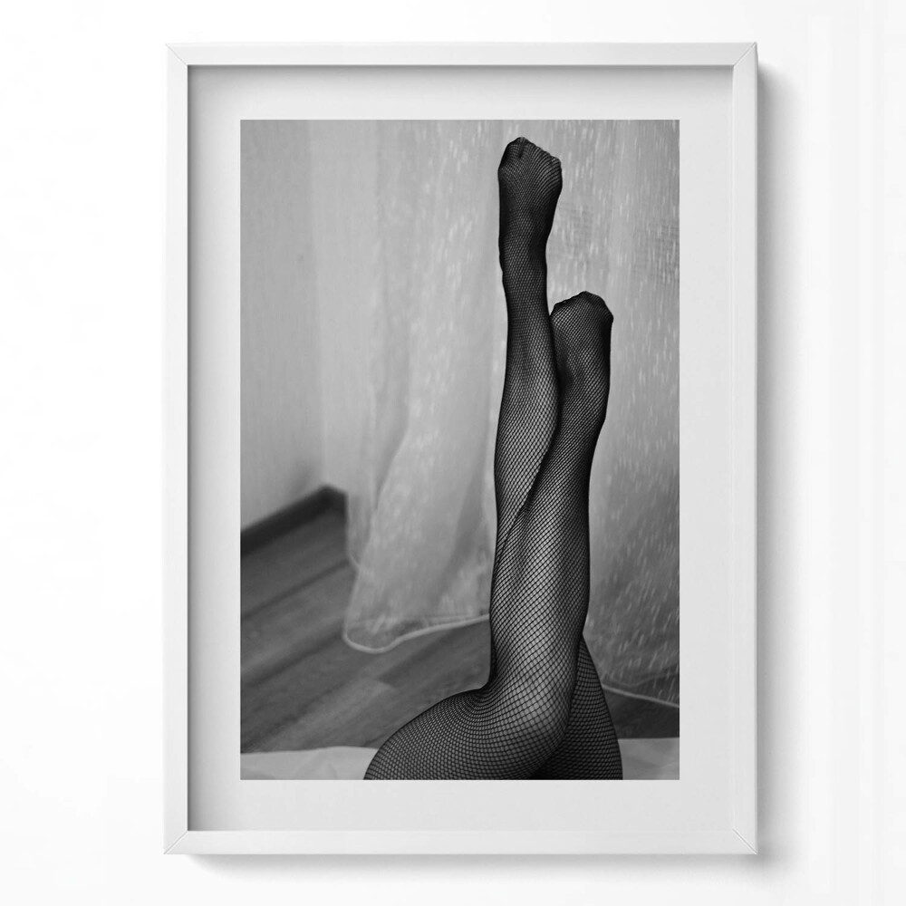 Obraz pionowy Kobiece nogi w rajstopach