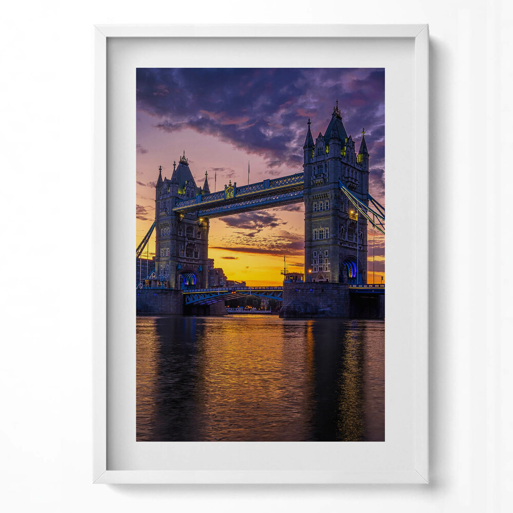 Obraz pionowy Most Brookliński i tafla wody Londyn