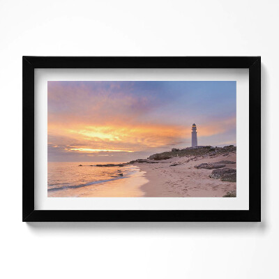 Obraz w ramie Pejzaż morza z plaża i latarnią