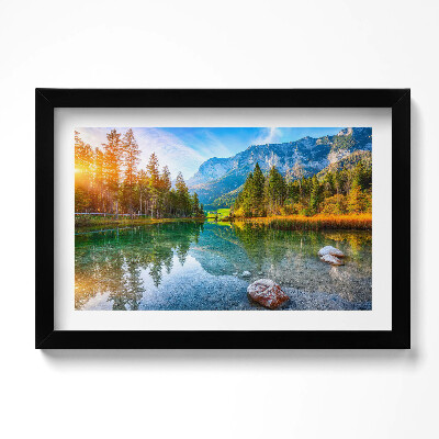 Obraz w ramie Rzeka góry Krajobraz