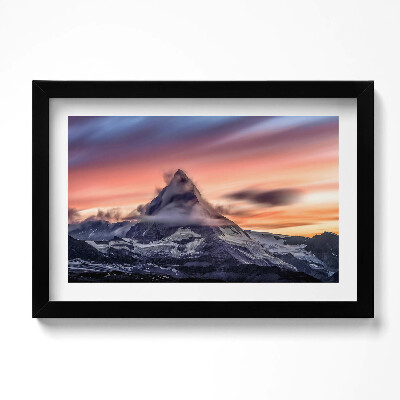 Obraz w ramie Samotna góra o zachodzie słońca