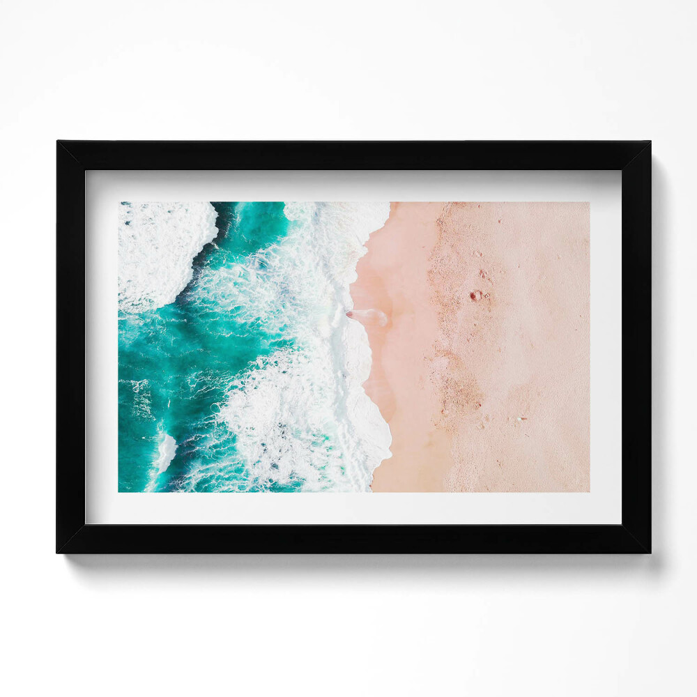 Obraz w ramie Fale morskie na plaży z lotu ptaka