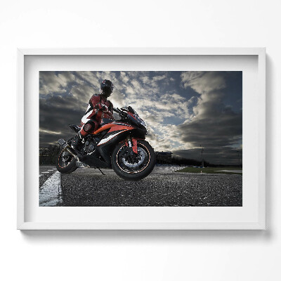 Obraz w ramie Mężczyzna na motorze