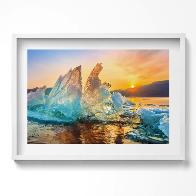 Obraz w ramie Kawałek lodu o wschodzie słońca