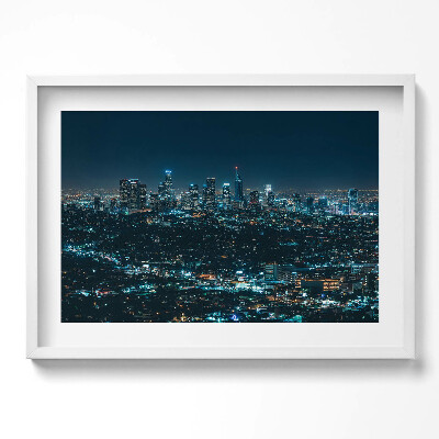 Obraz w ramie Wielkie oświetlone miasto nocą panorama
