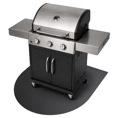 Sztywna mata pod grill z blachy w kształcie półowalu 80x70 cm