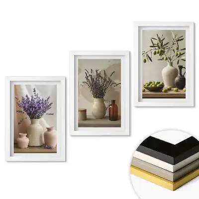Zestaw obrazów do salonu Kwiatowe kompozycje w ceramicznych wazonach